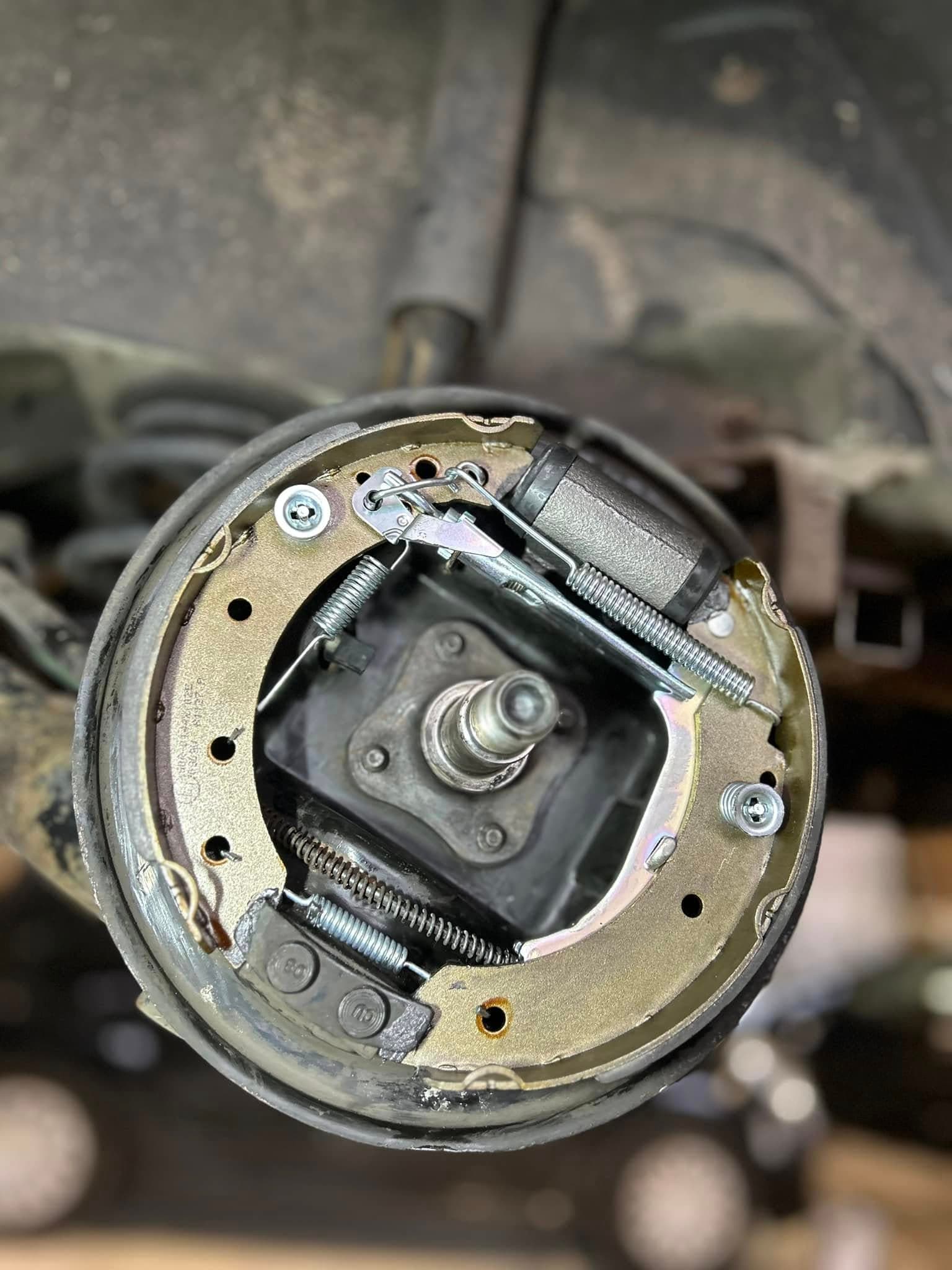 Véhicule après réparation du système de freinage